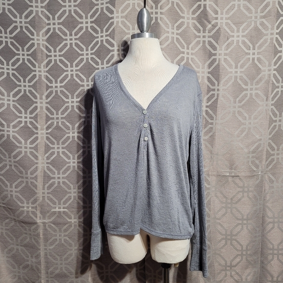 Victoria Secret Long Sleeve Gray Henley - Picture 1 of 6